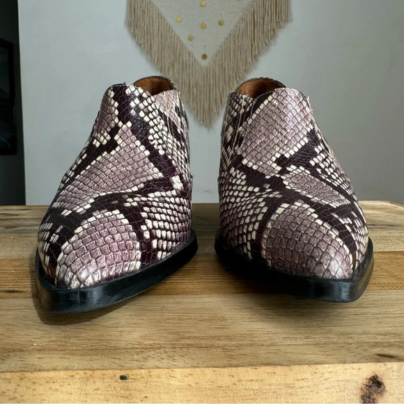 & other stories Brown Snake Skin Leather Pointed Toe Western Ankle Boots Size 7 - Picture 2 of 15